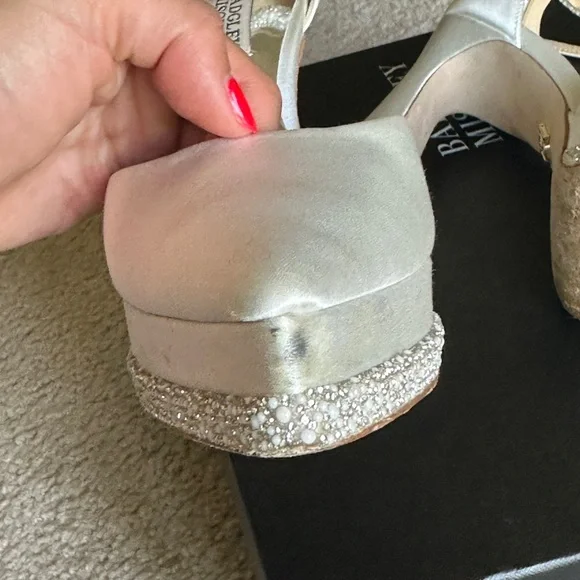 Badgley Mischka Eliana Pointed Platform Heels - Picture 10 of 11